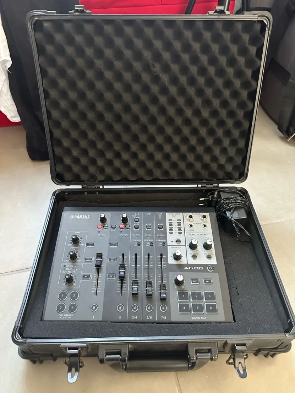 Mesa de som digital Yamaha AG08