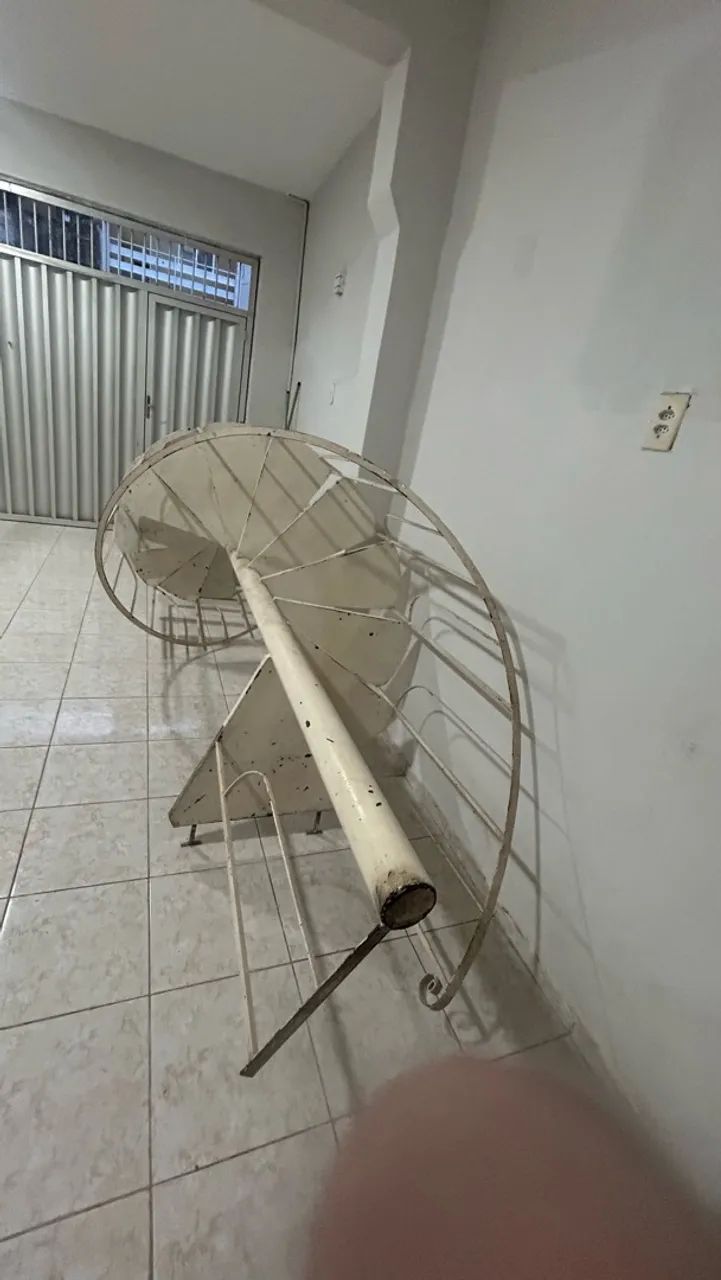 Escada de ferro caracol  - Foto 2