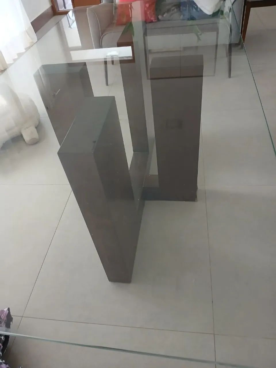 Mesa com 6 cadeiras Tampo cristal. Aceito oferta!!! - Foto 3