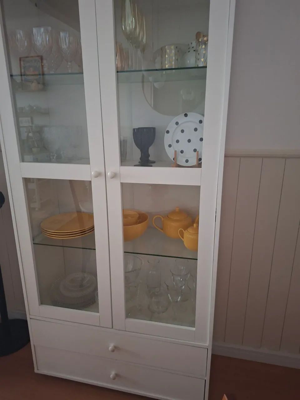 Cristaleira em mdf com portas de vidro  - Foto 3