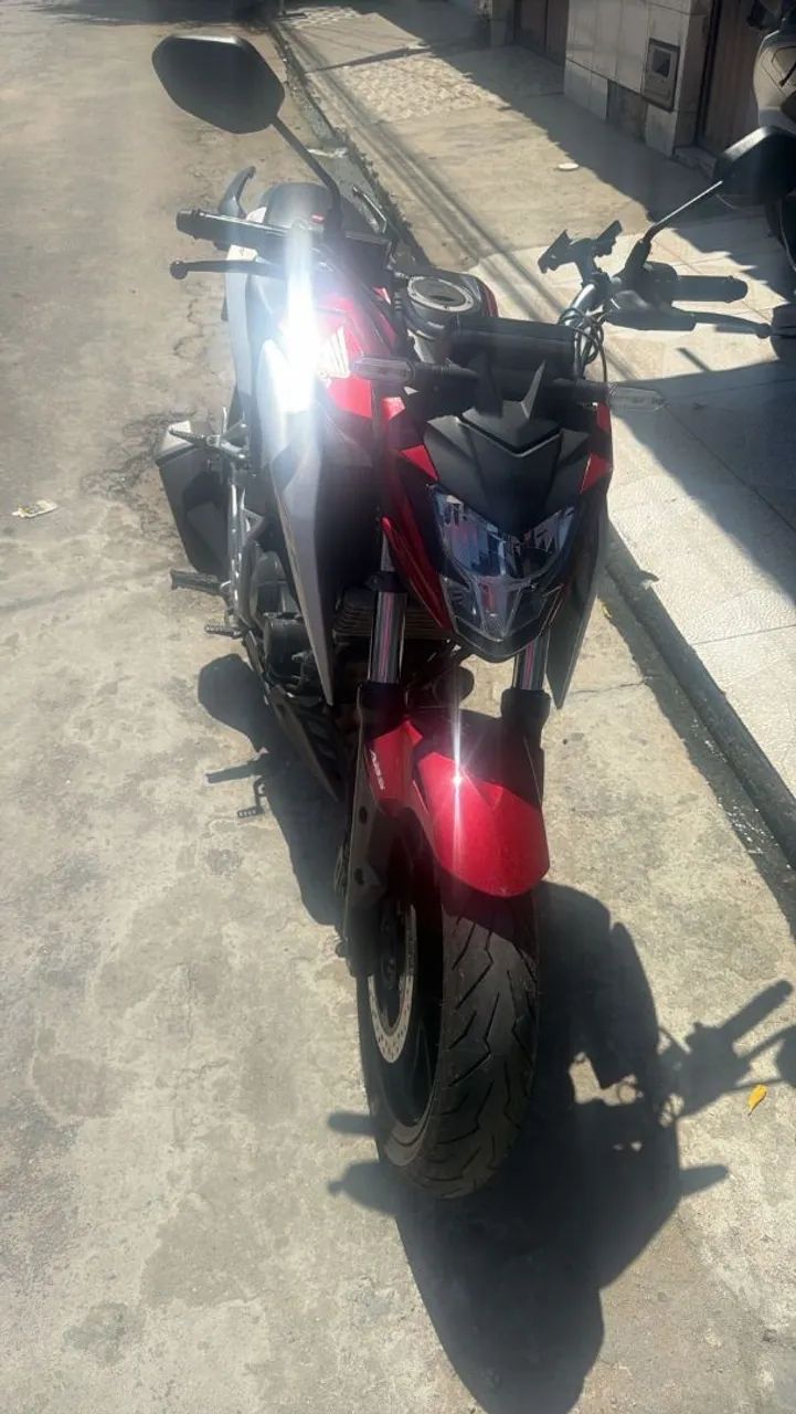Cb 300 - Foto 2