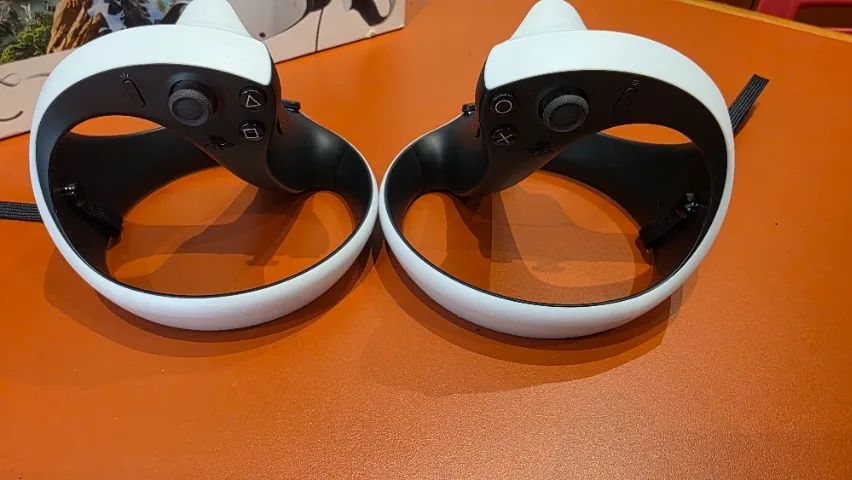 PSVR2 com pouquíssimo uso e na garantia. - Consoles de Vídeo Game