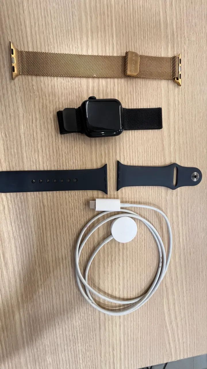 Apple Watch pouco usado + pulseiras VX Case e cabo original - Foto 4