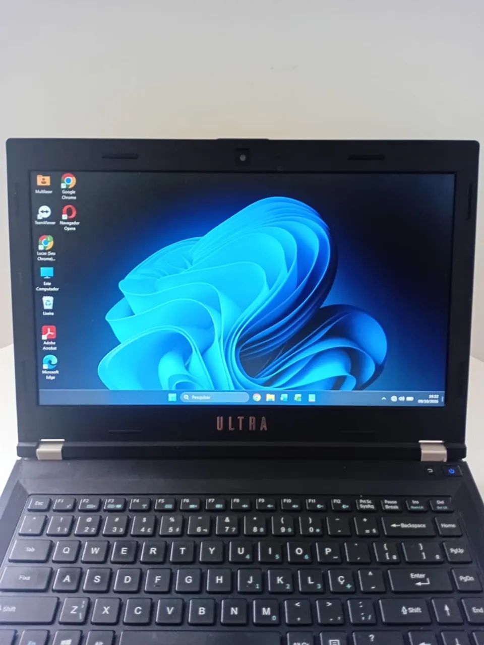 Notebook ultra novo 