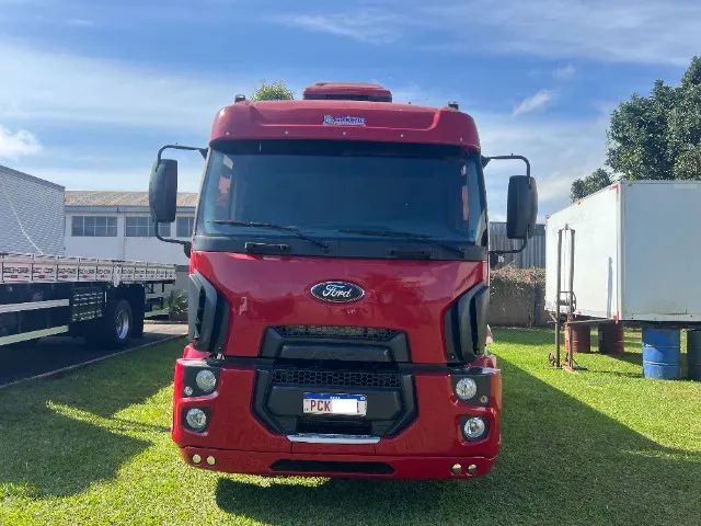 Ford Cargo 2429 2014  - Foto 2