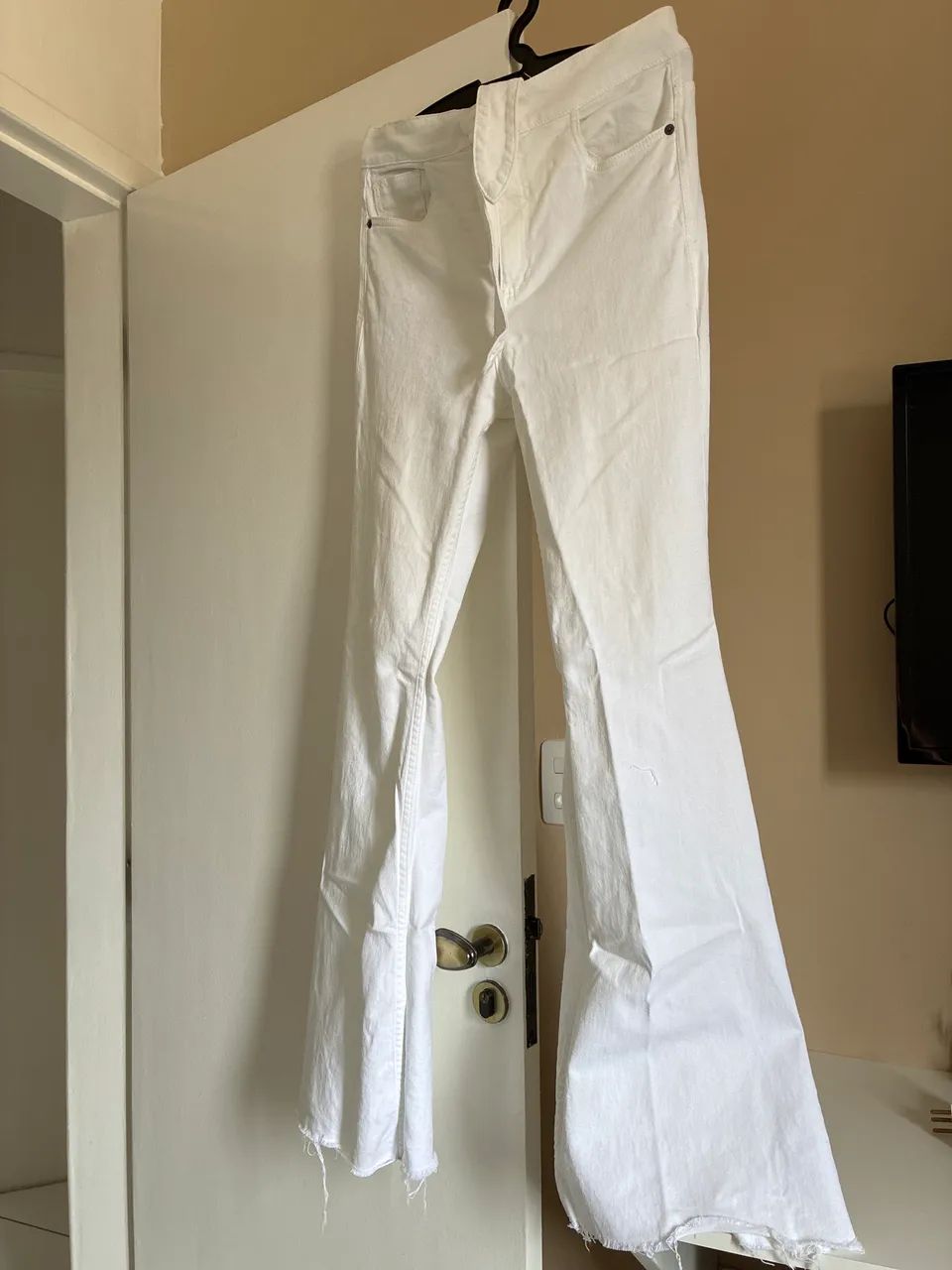 Calça jeans branca com elastano fler 