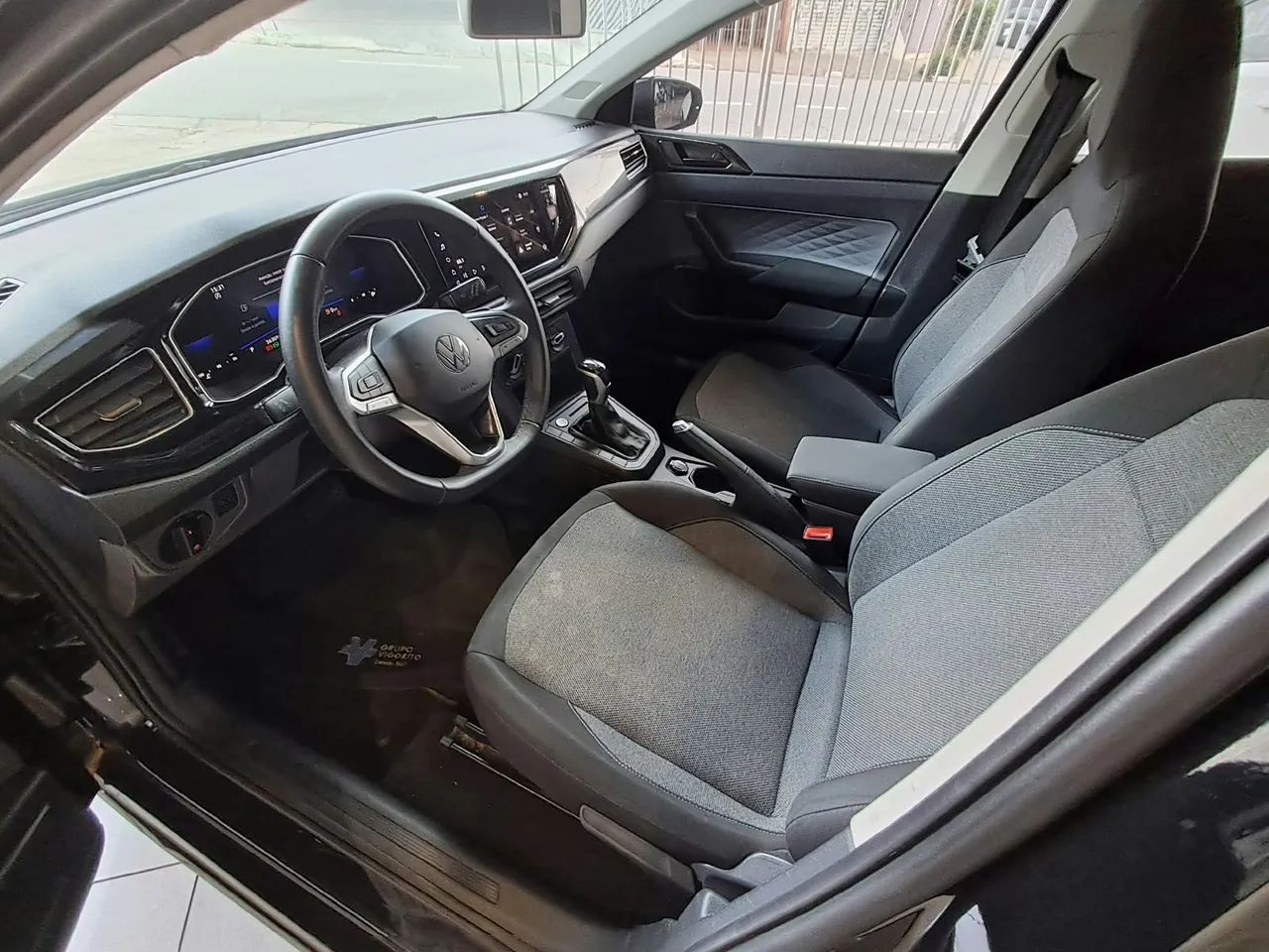 Volkswagen Polo Comfortline TSI 1.0 Flex 12V Aut., foto 6 de 10