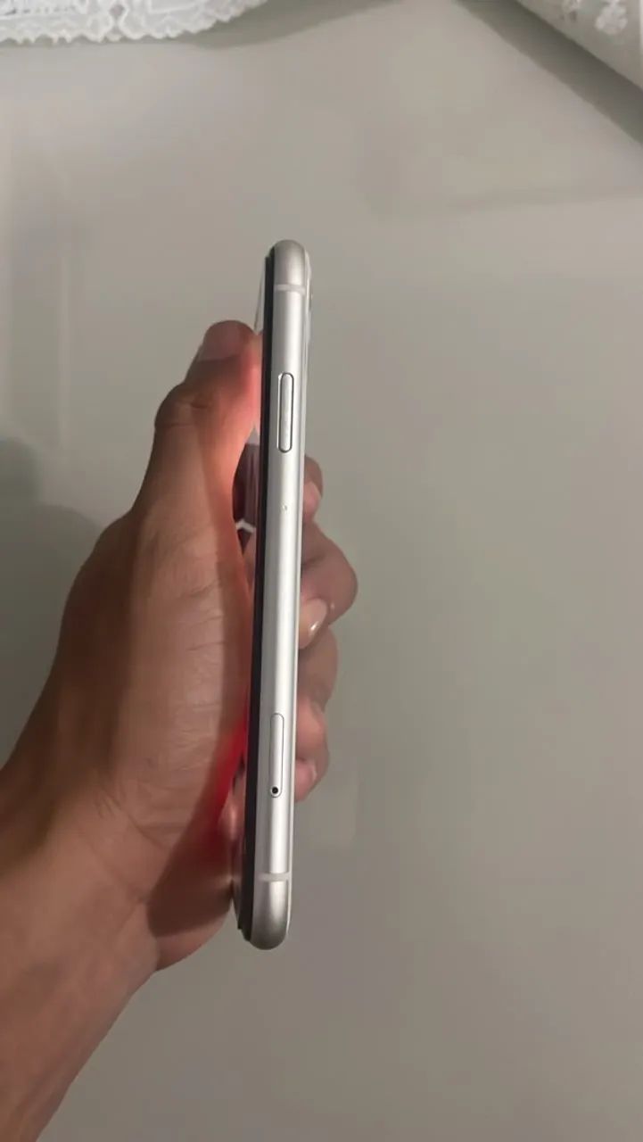 iPhone 11 Branco 64 Gb - Foto 2