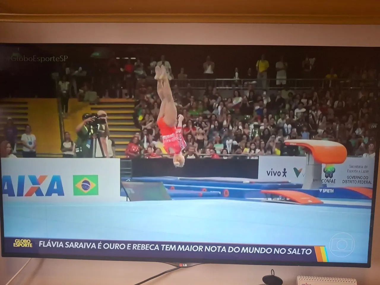 Smart TV LG 55" 4K - modelo 55UB8300