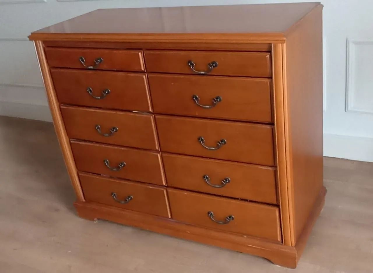 Vendo Cômoda Excelente 