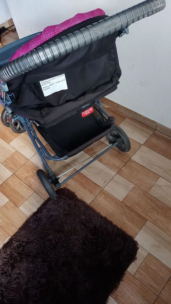 Carrinho de bebê semi novo - Foto 3