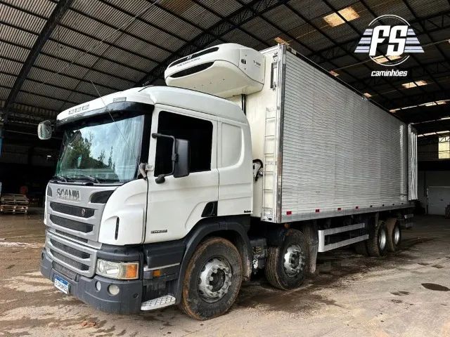 Scania P250 8x2 baú - Foto 4
