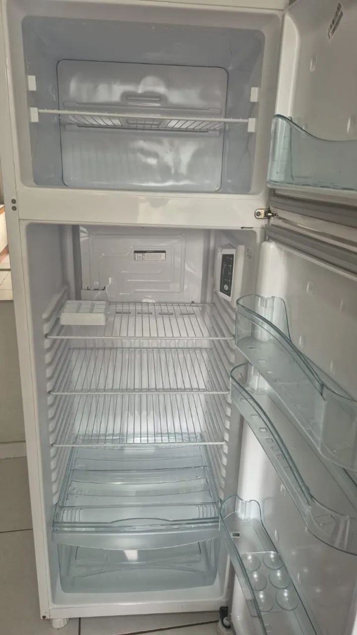 GELADEIRA NOVA!!! OPORTUNIDADE!!! - Foto 2