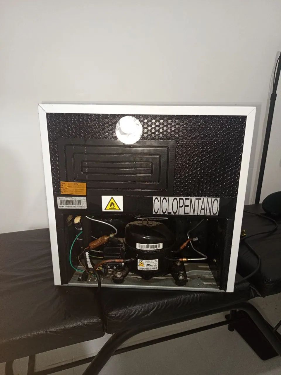 Frigobar Midea De 45L - Foto 4