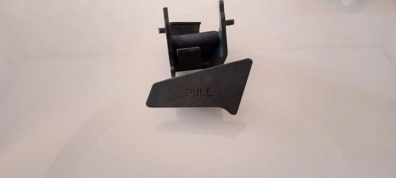 Trava tampa frontal - jet Ski Sea Doo - GTX, RXT-X LADO ESQUERDO 