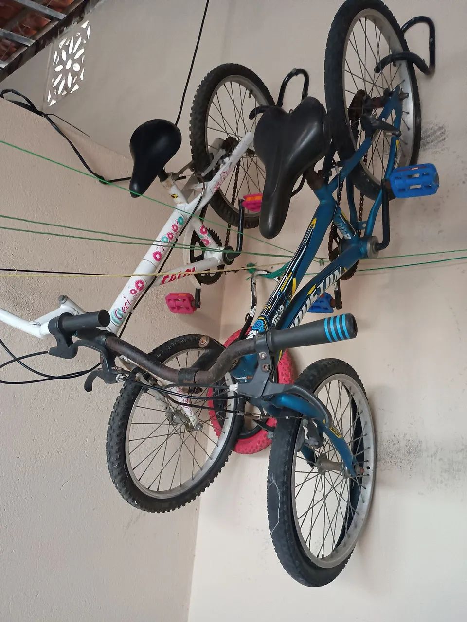 Bicicletas 4 . 2 aro 12 e 2 aro 26 - Foto 2