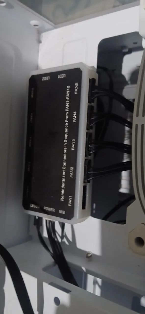 Gabinete aquário com controladora e 4 fans - Foto 4