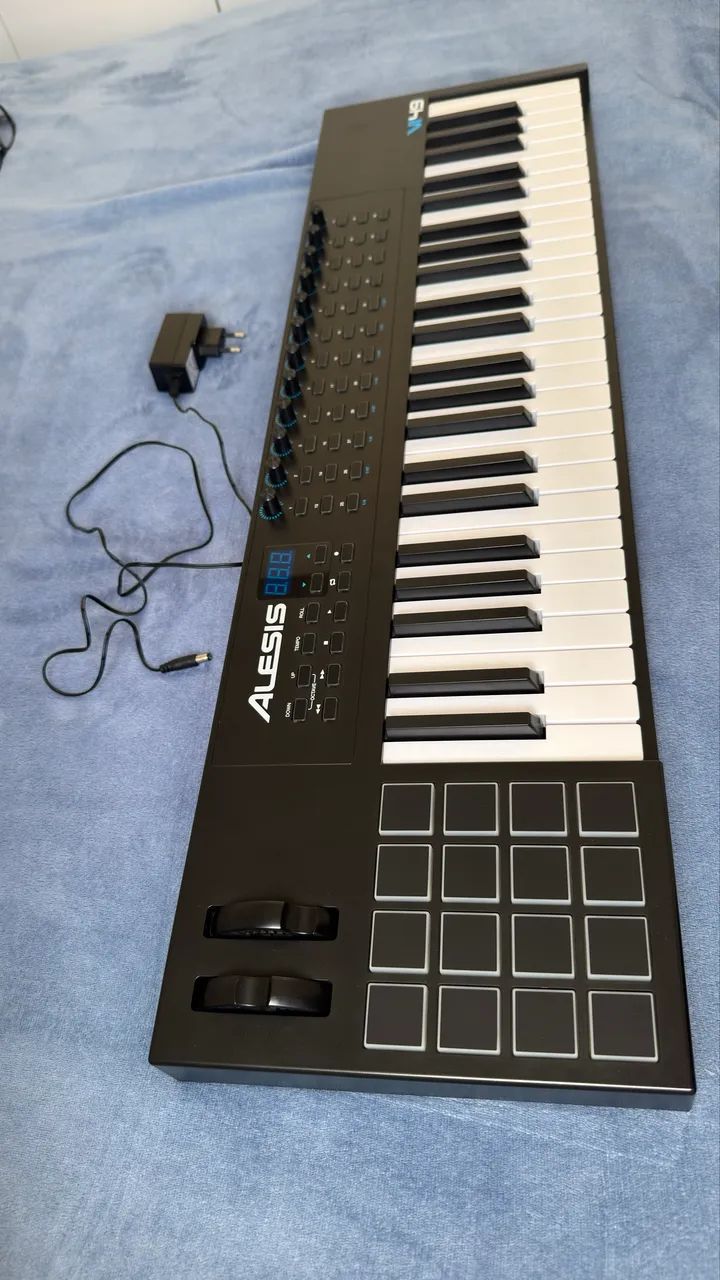 Vendo Teclado Controlador - Foto 5