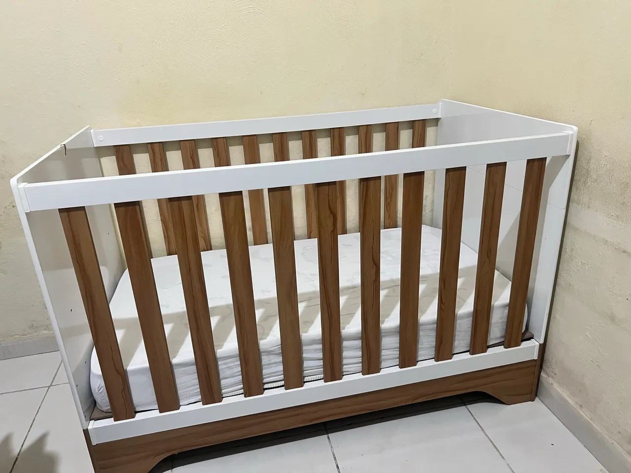BERÇO CAMA /ACOMPANHA COLCHÃO 