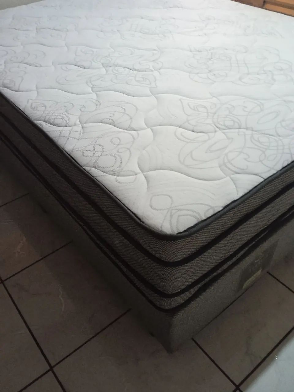 Cama box e colchão Queen ortopédico Dolbe Face  - Foto 2