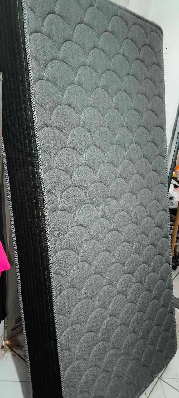 Cama Box solteiro Ortobom com base, semi nova.. Valor: 990,00 - Foto 5
