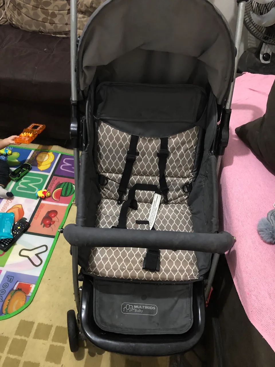 Vendo Carrinho de bebê 