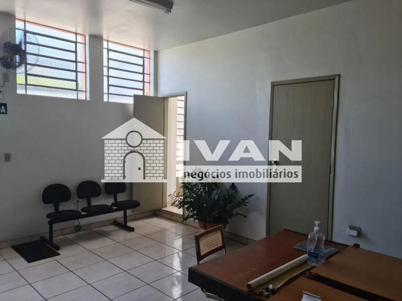 Barracão comercial à venda no Bairro Martins - Foto 5