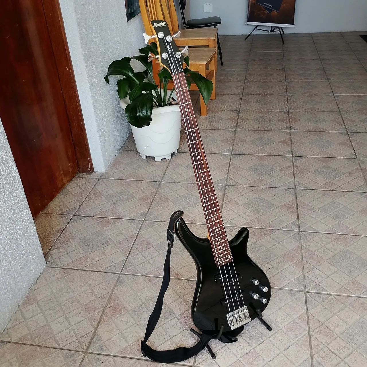 Baixo memphis Tagima zerado  - Foto 3