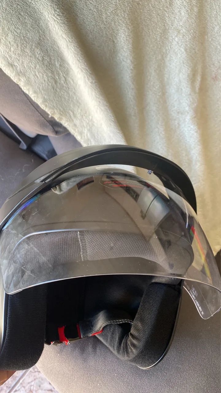 Capacete de moto.  - Foto 3