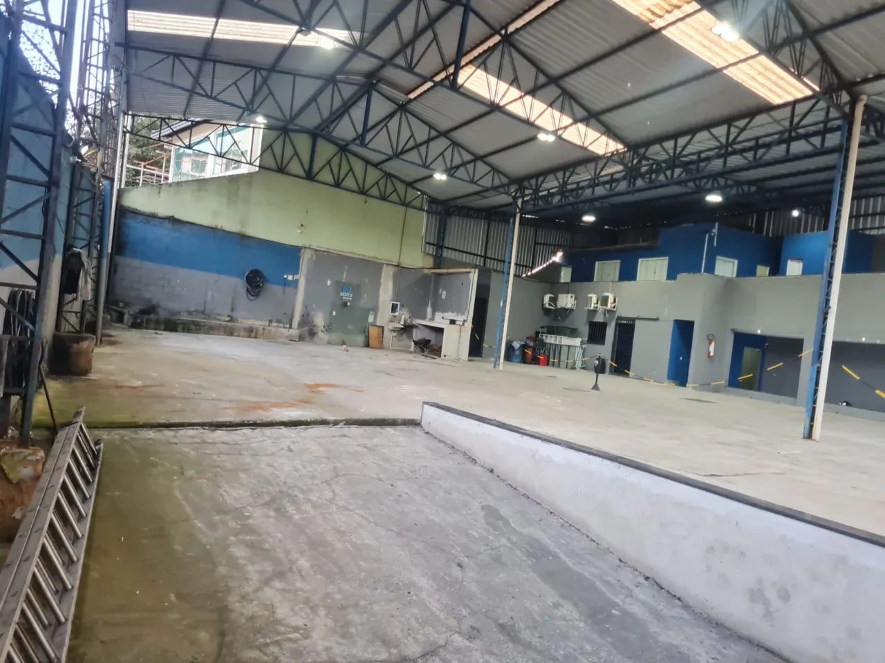 Galpão / vendo ou alugo - Foto 4