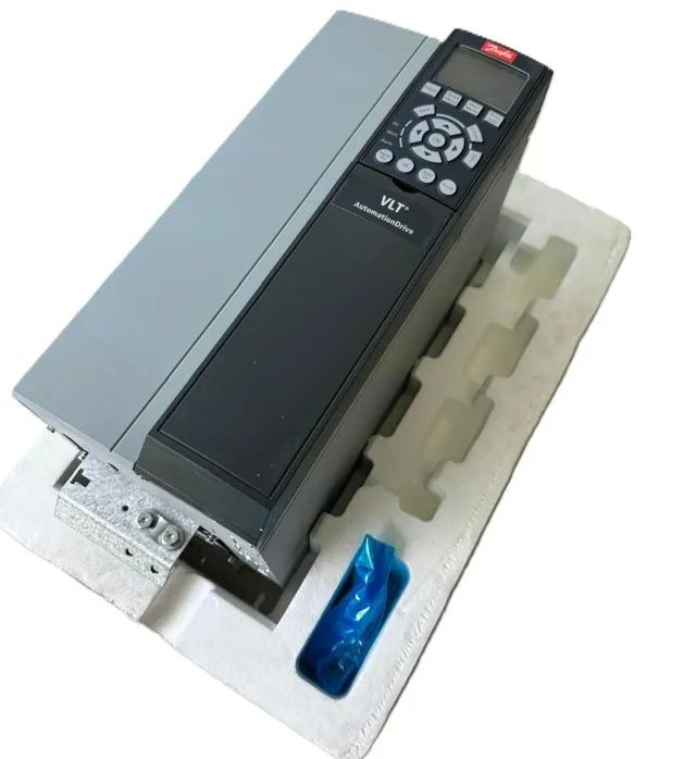 Inversor Danfoss VLT AutomationDrive FC-301 20HP 380-480Vac - Foto 3