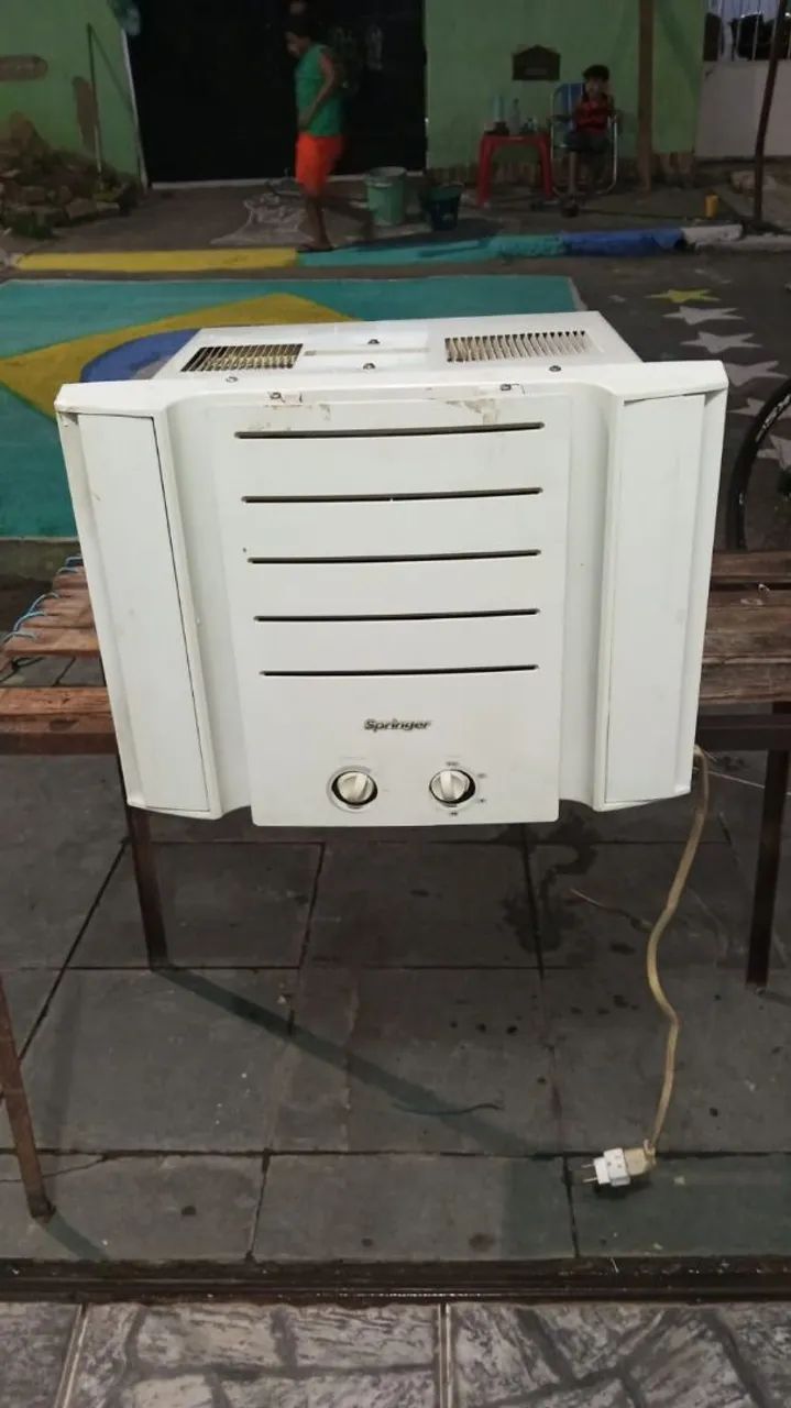 Ar condicionado Springer 10.000 BTUs 