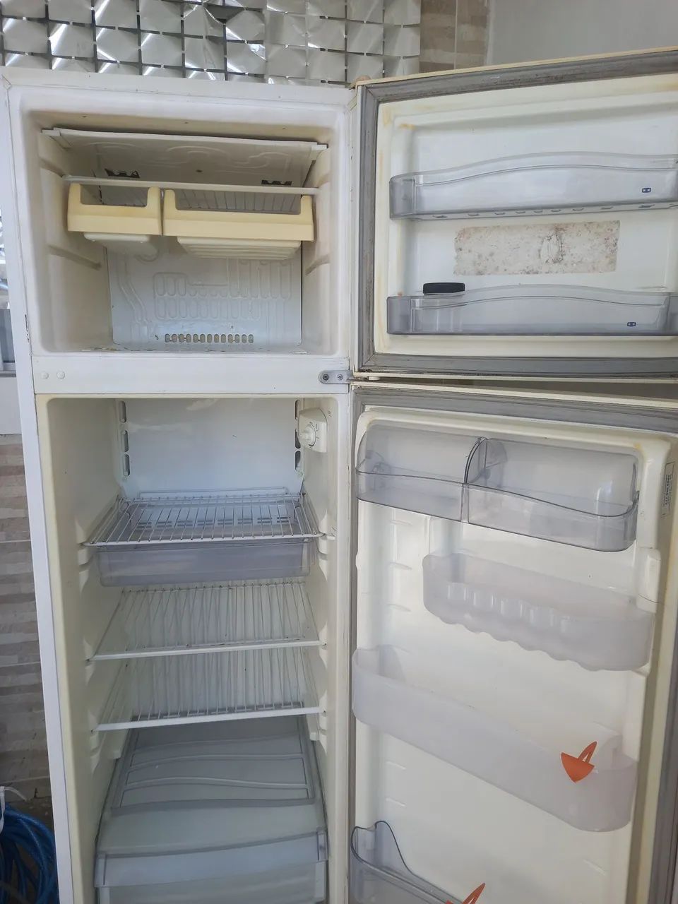 Geladeira consul biplex 390L - Foto 3