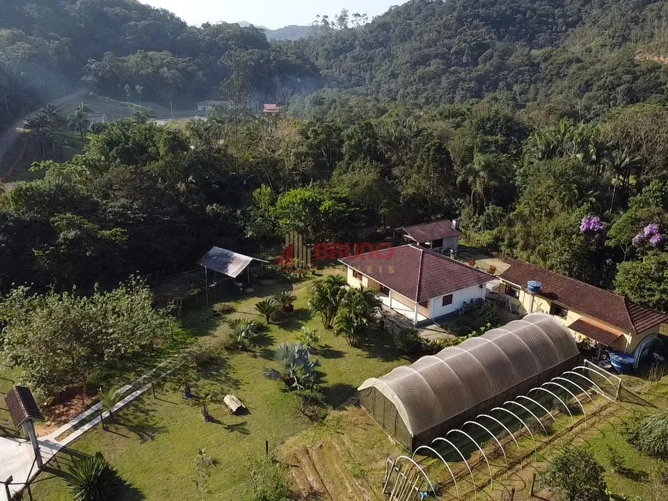 Sitio, bairro Santa Barbara, Antônio Carlos