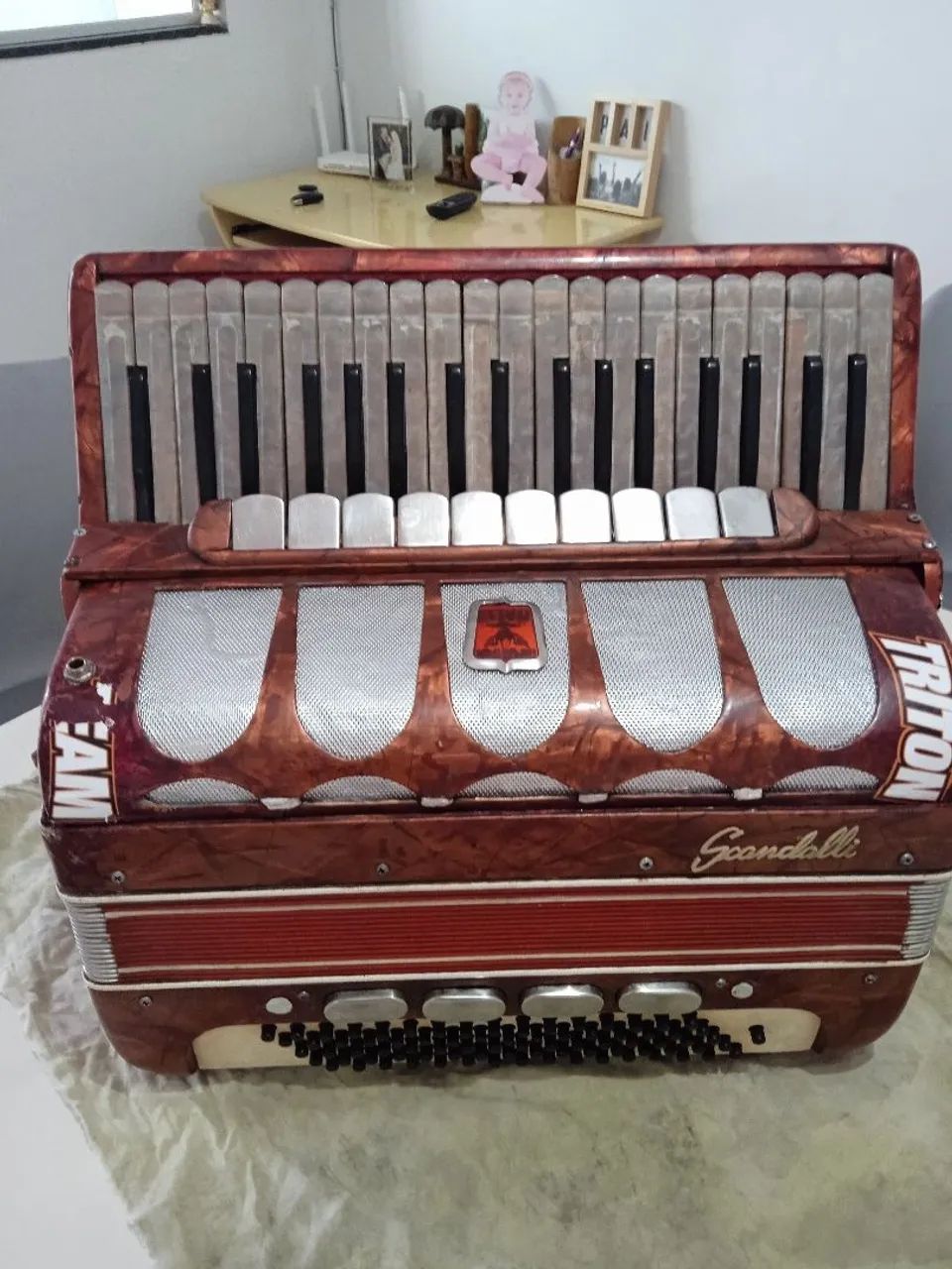 Acordeon sonelli 80 baixos 