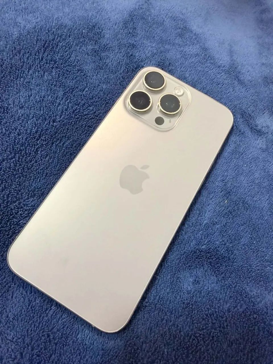 Iphone 15 pro max - 256 GB - Bem conservado 