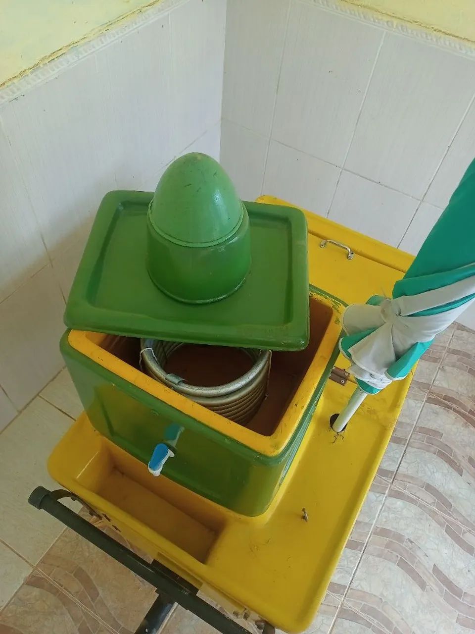 Carrinho de água de coco em fibras - Foto 3