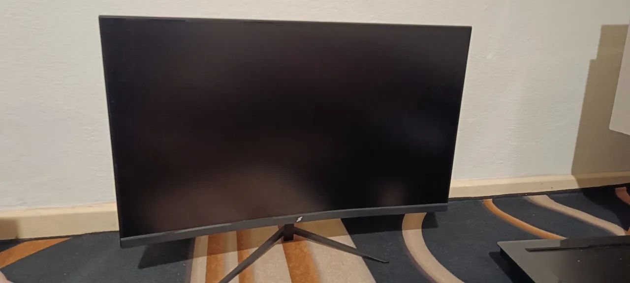 Vendo fonte de Pc, monitor e tv