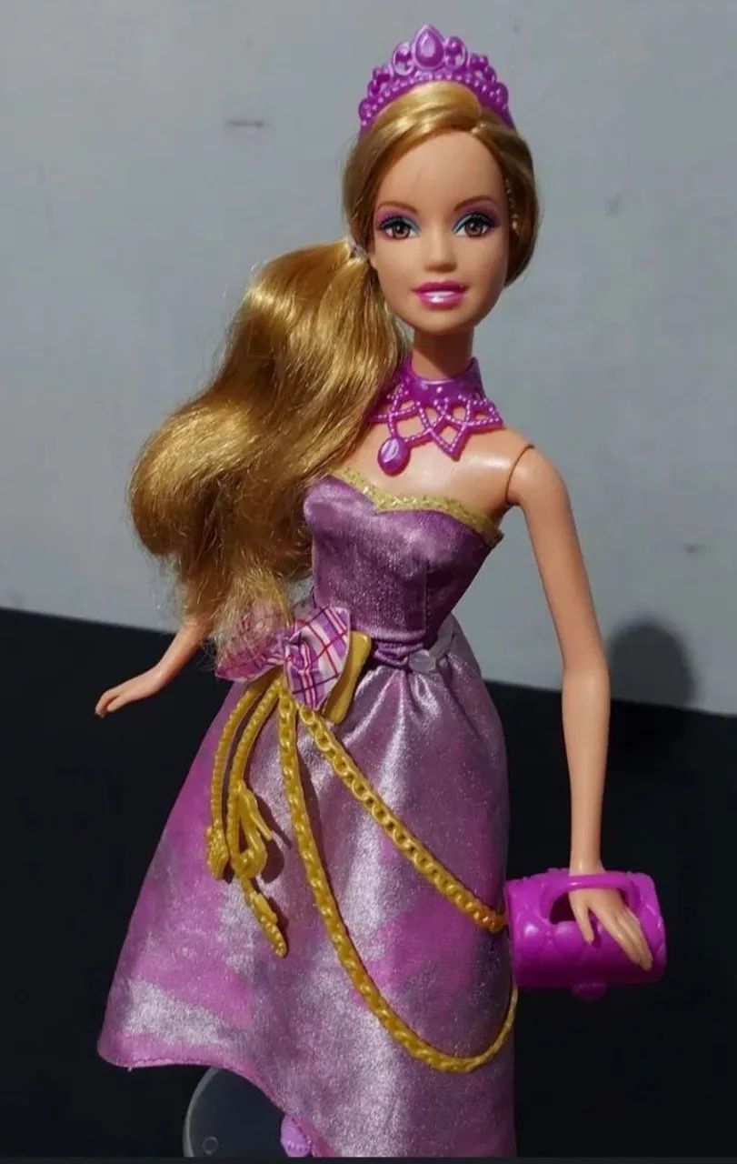 Barbie Delancy Escola de Princesas Boneca Original Mattel - Foto 2