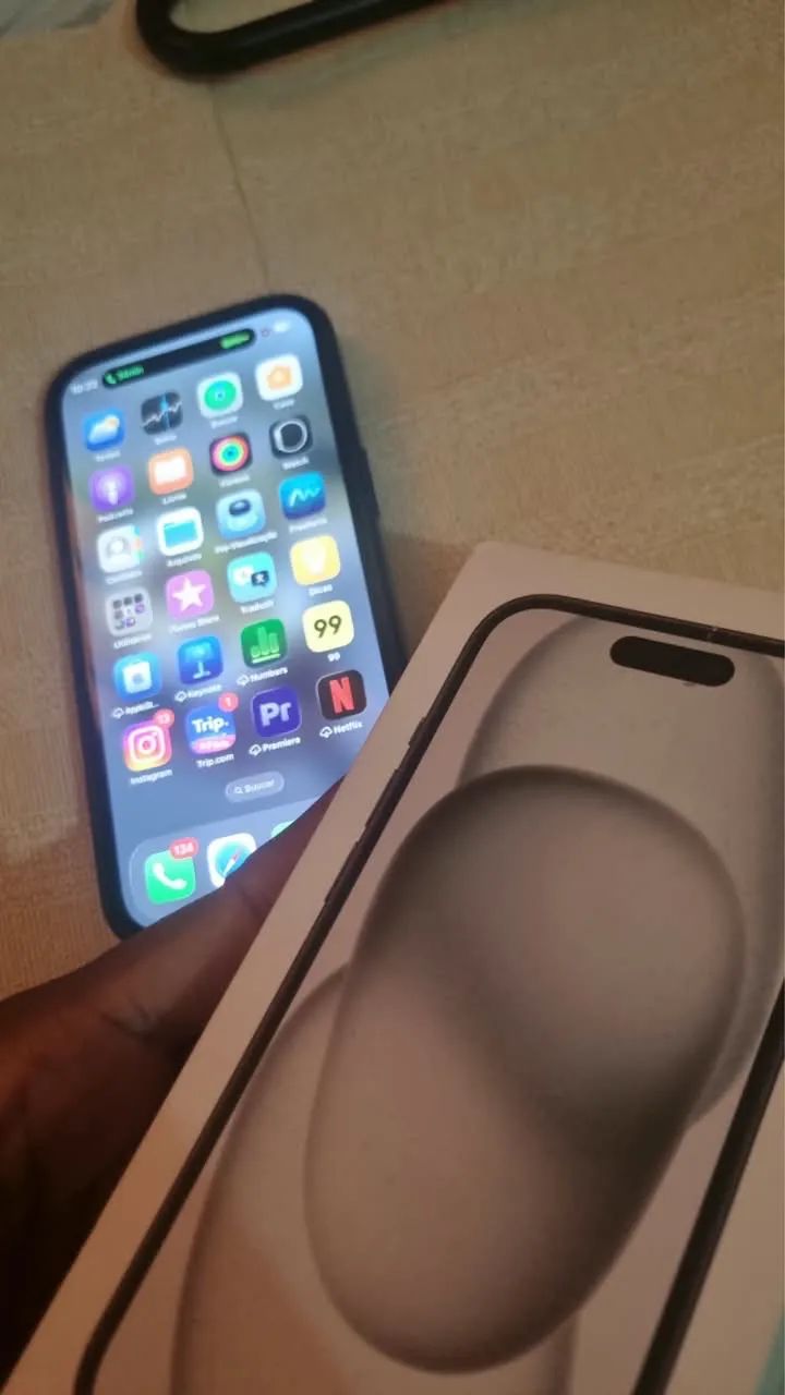 iPhone 15 na garantia 