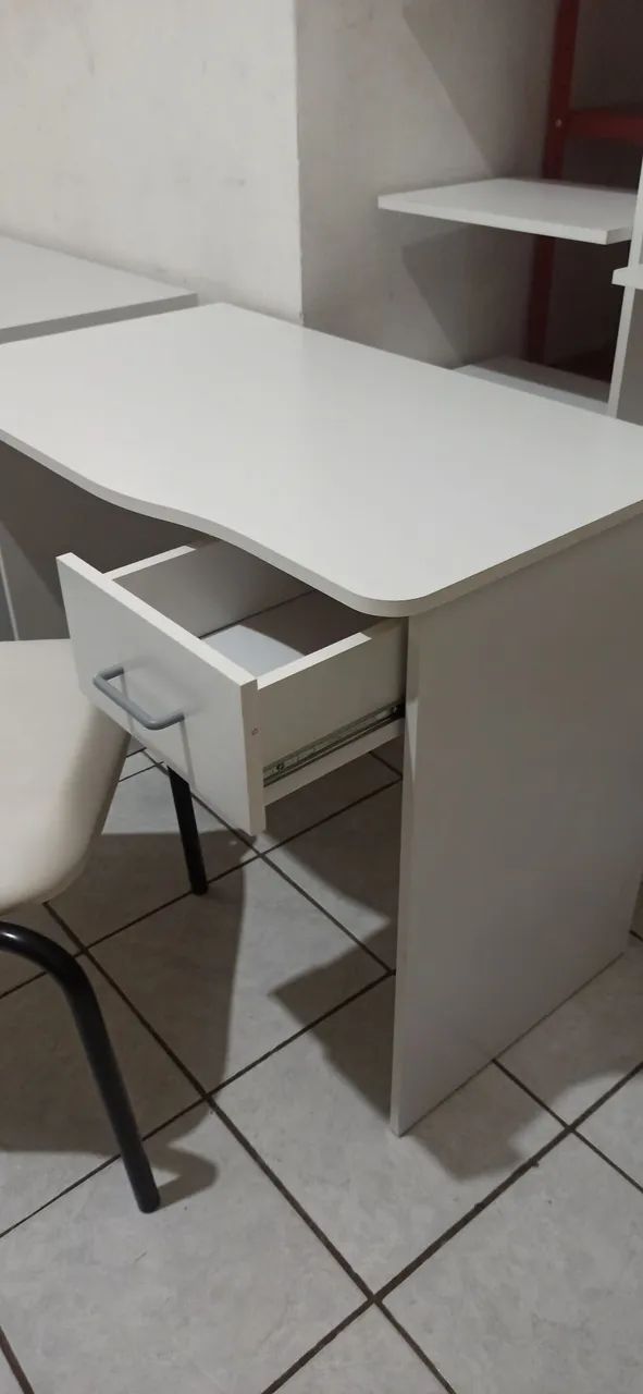 Mesa e cadeira  - Foto 3