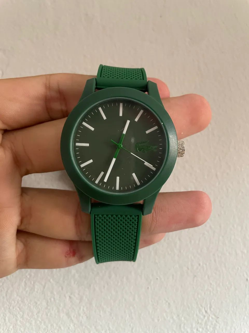 Relógio modelo Lacoste