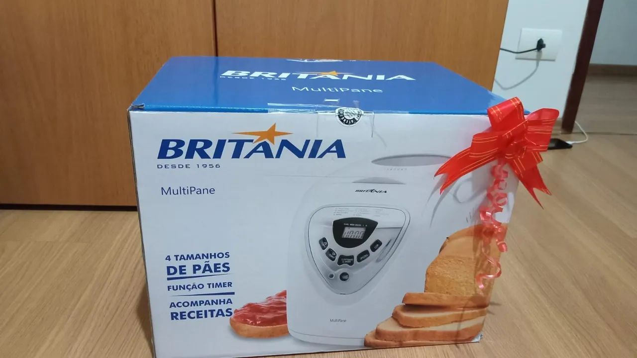 Panificadora Britânia - NOVA, SEM USO