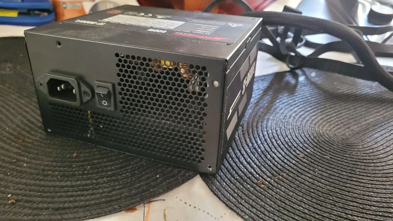 Fonte Superframe SF-B600FL 600W BRONZE - Foto 2
