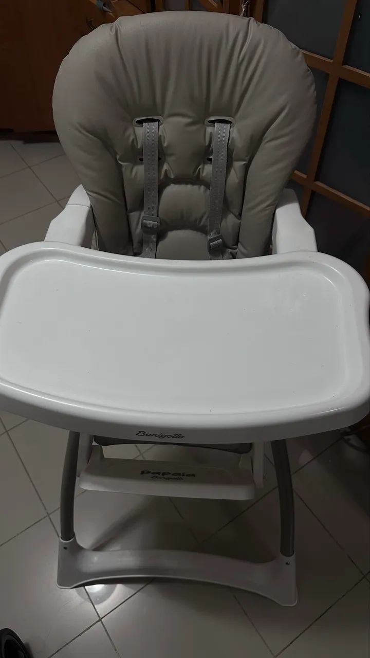 Cadeira de alimentação 