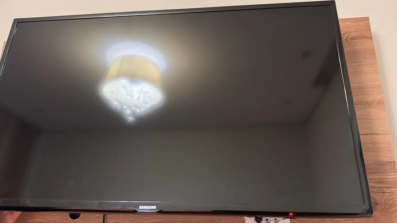 Desapego de tv SAMSUNG NÃO SMART 