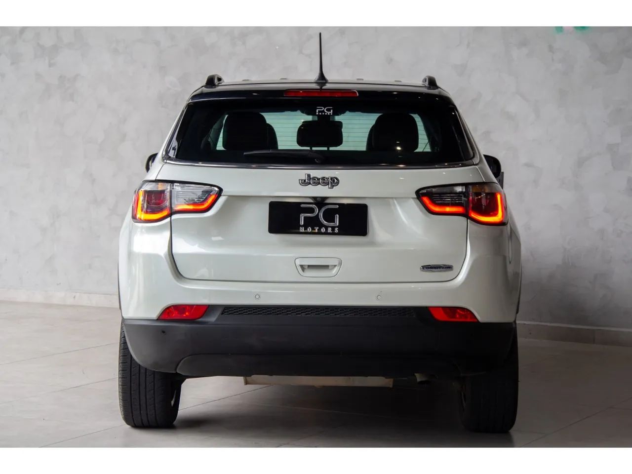 Jeep Compass LONGITUDE 2.0 4x2 Flex 16V Aut., foto 4 de 16