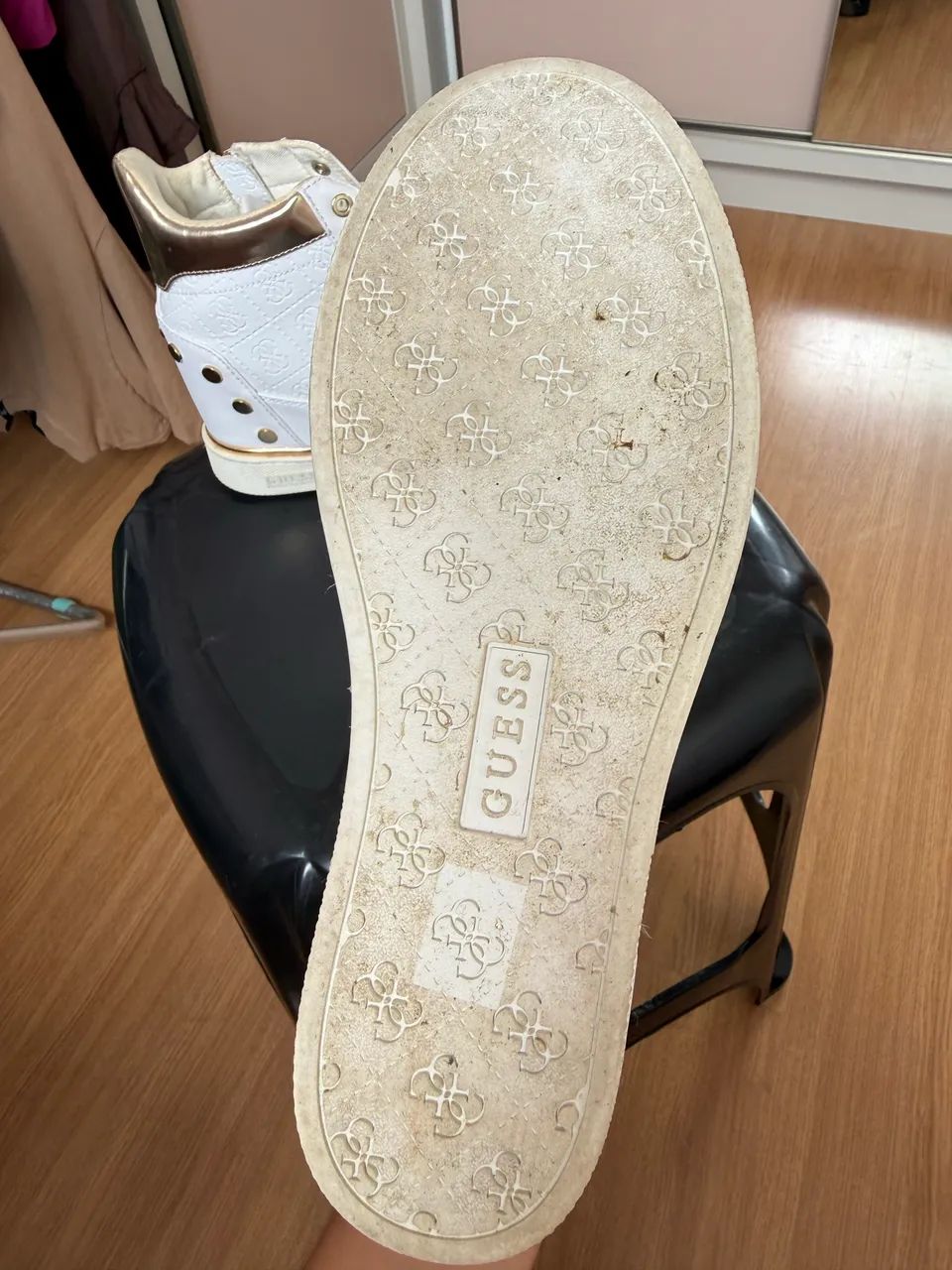 Tênis botinha Guess original 35 - Foto 4
