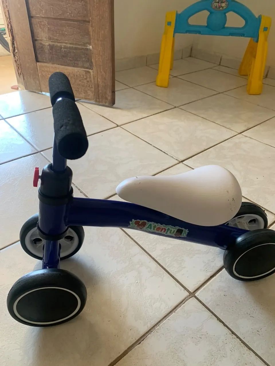 Bicicleta infantil de equilíbrio  - Foto 4