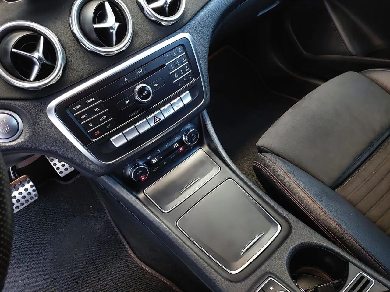 Mercedes-Benz GLA 250 Sport 2.0 TB 16V 4X2 211cv Aut., foto 20 de 20